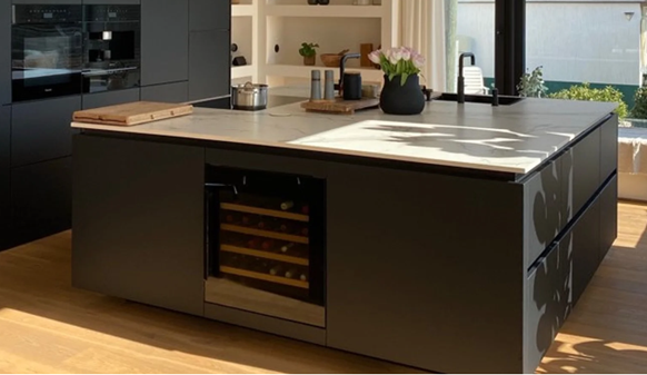 What’s New in Kitchen Islands for 2024?